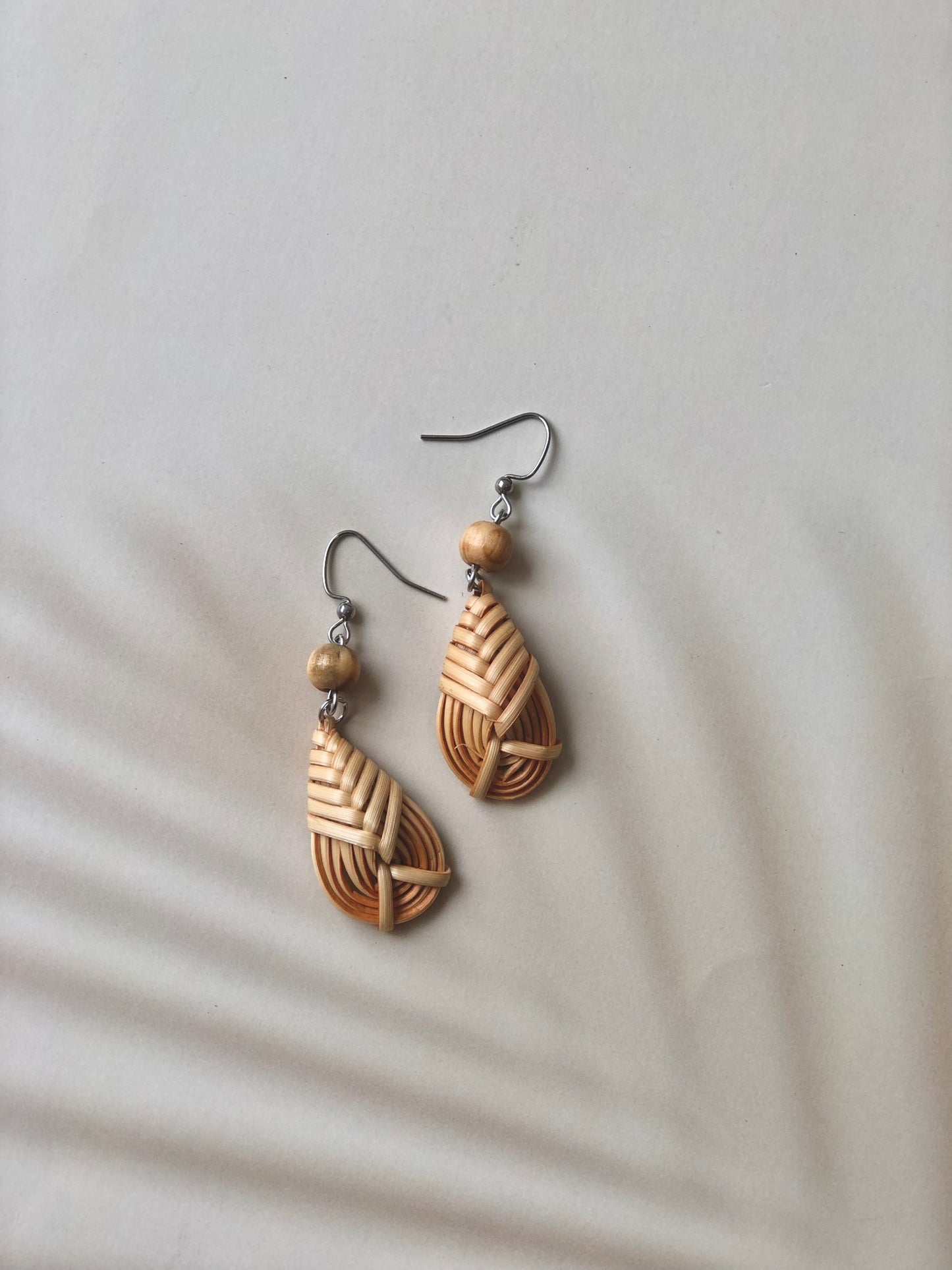 HANDCRAFTED STRAW EARRINGS