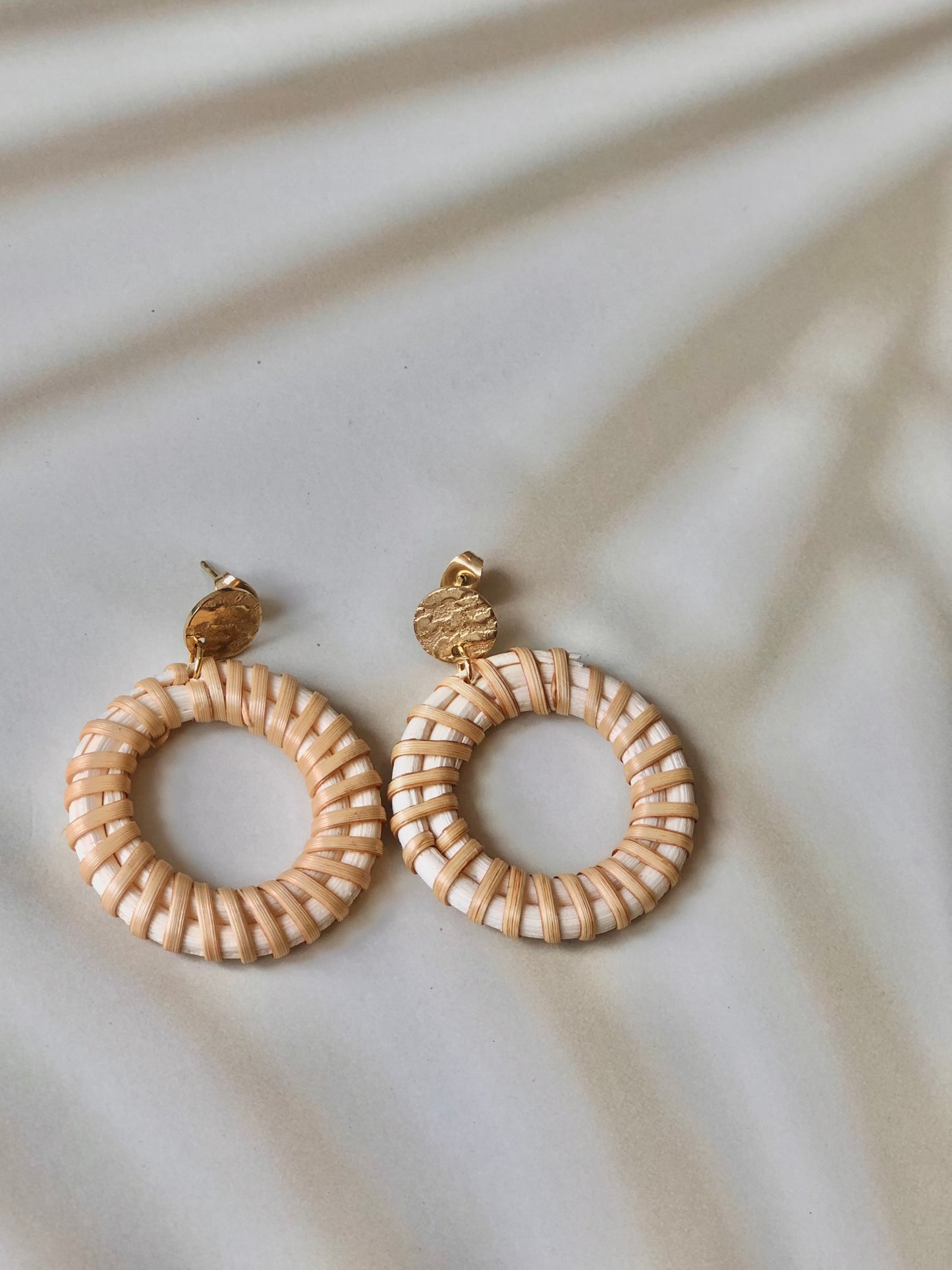 HANDCRAFTED STRAW EARRINGS