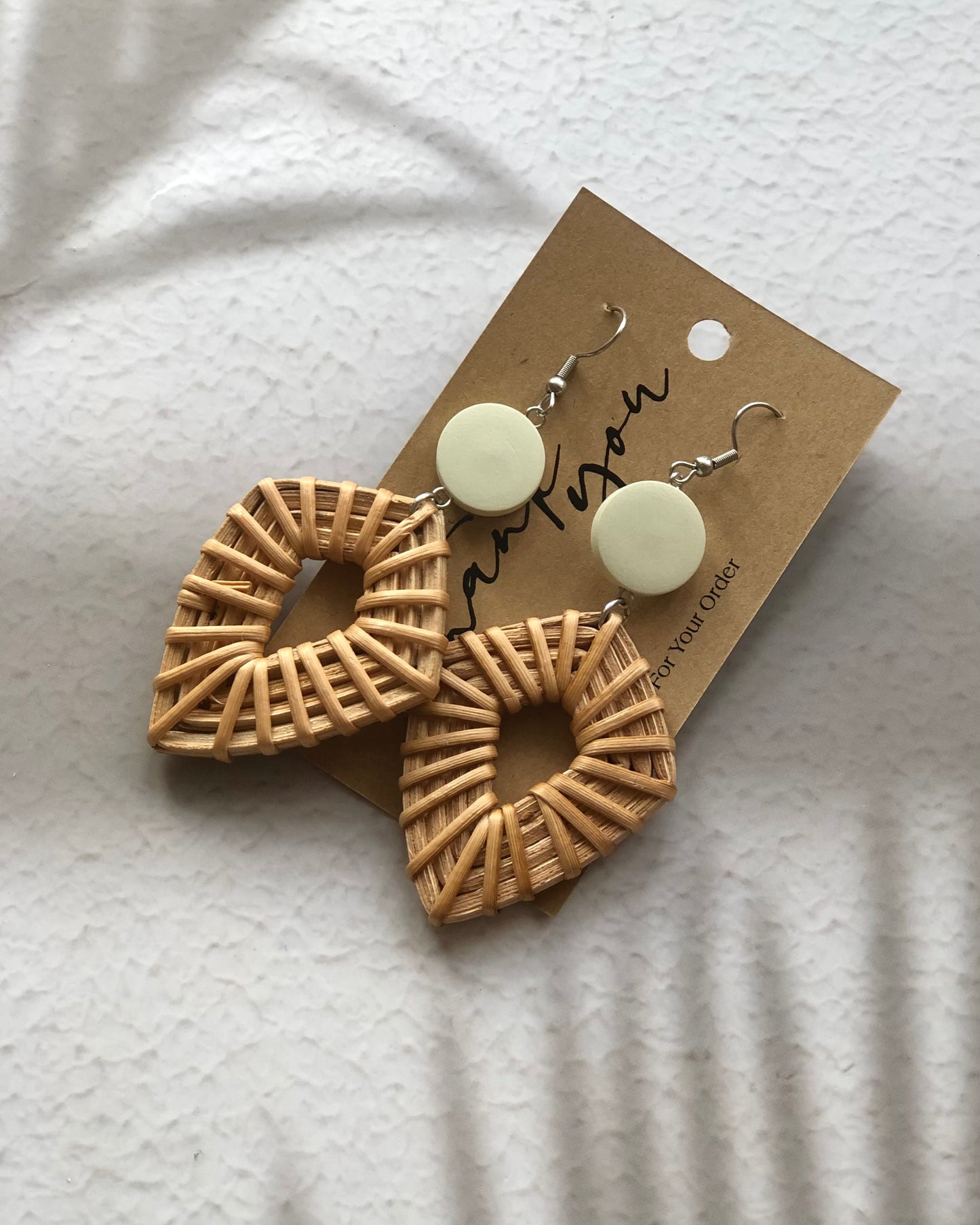 HANDCRAFTED STRAW EARRINGS